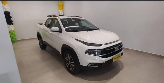 FIAT TORO 1.3 TURBO 270 FLEX FREEDOM AT6 FIAT TORO 1.3 TURBO 270 FLEX FREEDOM AT6
